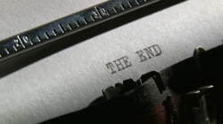 The End Pic typewriter